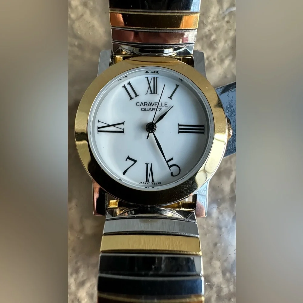 Caravelle Bulova 48E29 Watch 2 Tone Stainless Steel Bracelet White Dial NOS VTG